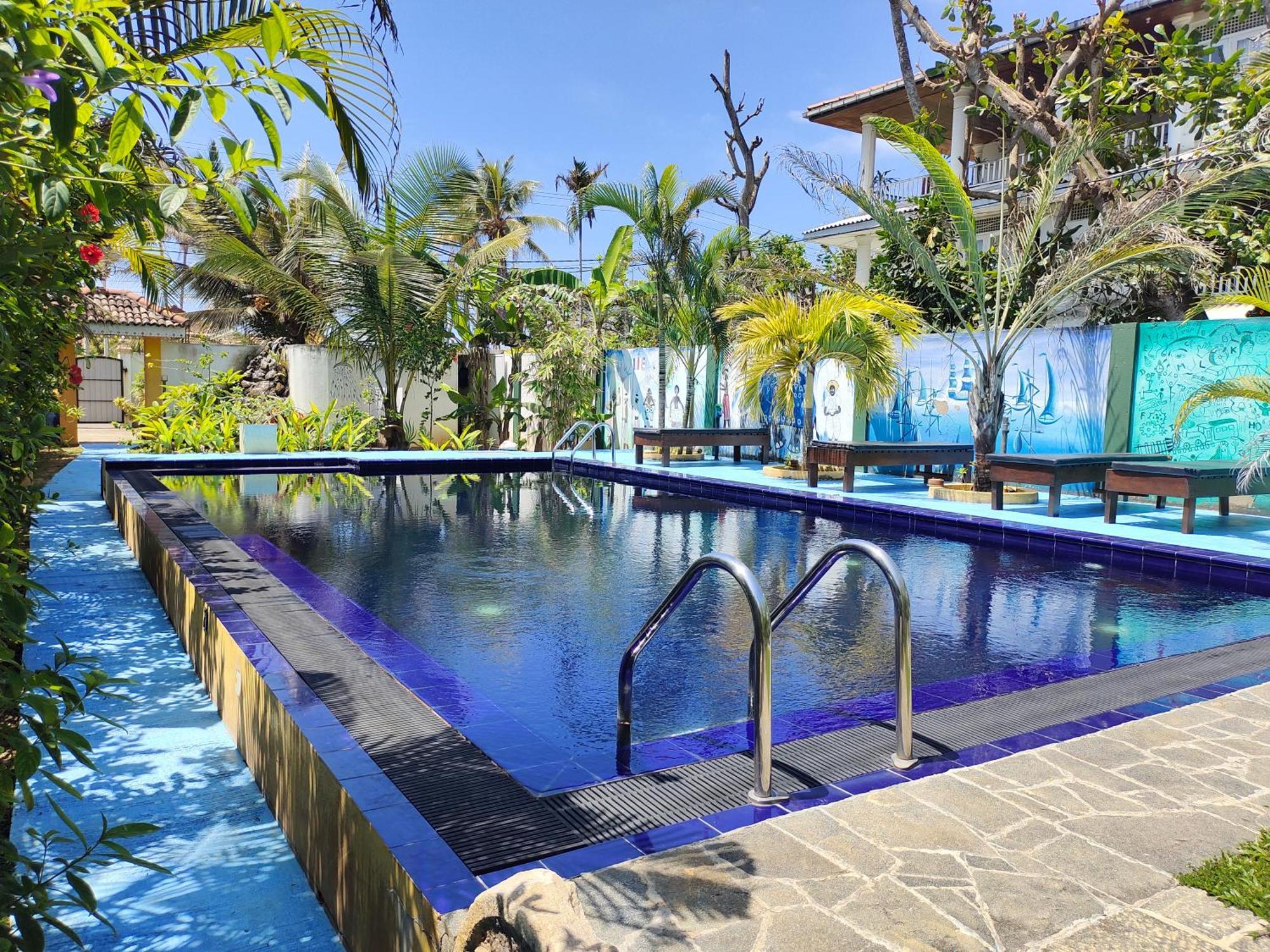 Thambili Cabanas Hikkaduwa Exterior foto