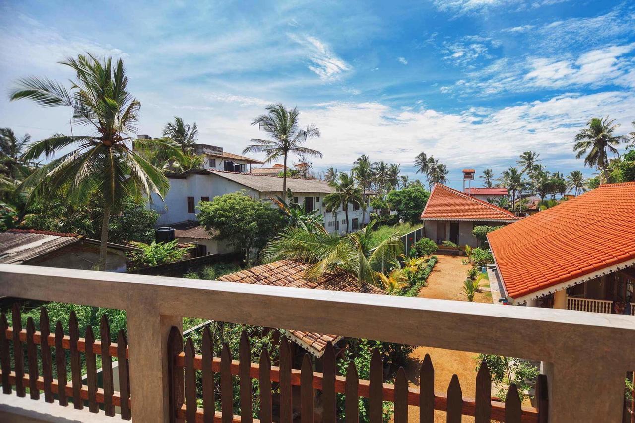 Thambili Cabanas Hikkaduwa Exterior foto